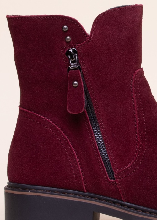 Best Buy aulinukai Maria Conti