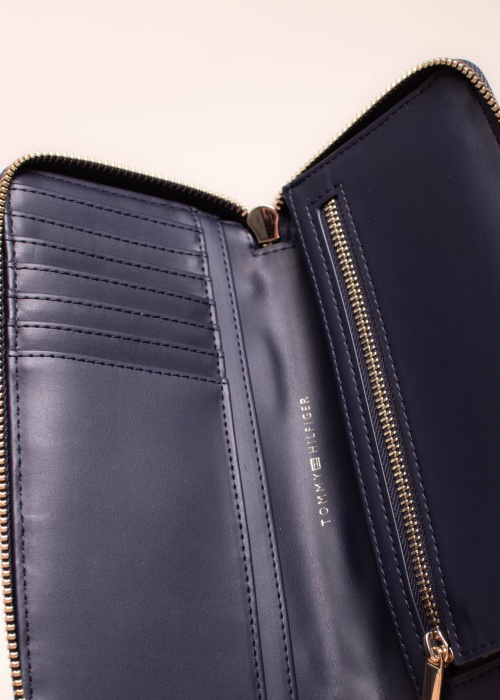 Tommy Hilfiger piniginė Iconic dovanų dėžutėje