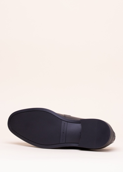 Tommy Hilfiger bateliai