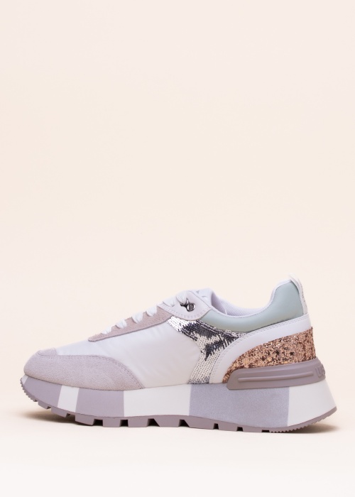 Liu-Jo laisvalaikio bateliai Amazing 24