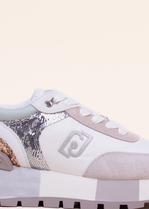 Liu-Jo laisvalaikio bateliai Amazing 24