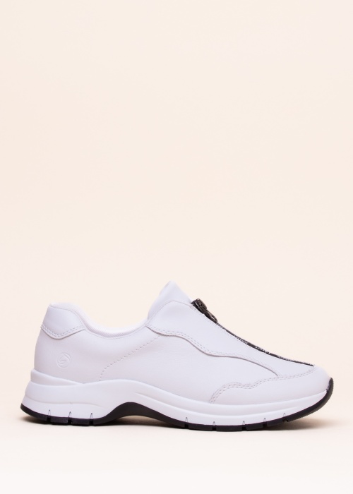 Remonte laisvalaikio bateliai