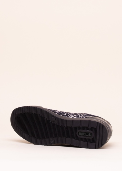 Remonte laisvalaikio bateliai