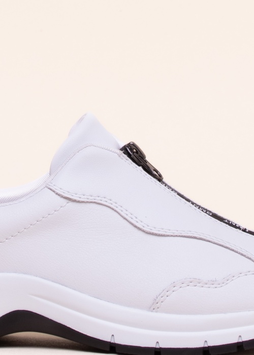 Remonte laisvalaikio bateliai