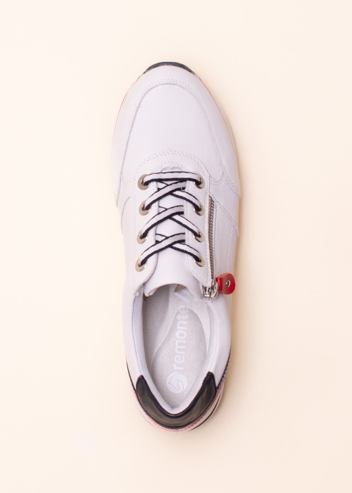 Remonte laisvalaikio bateliai