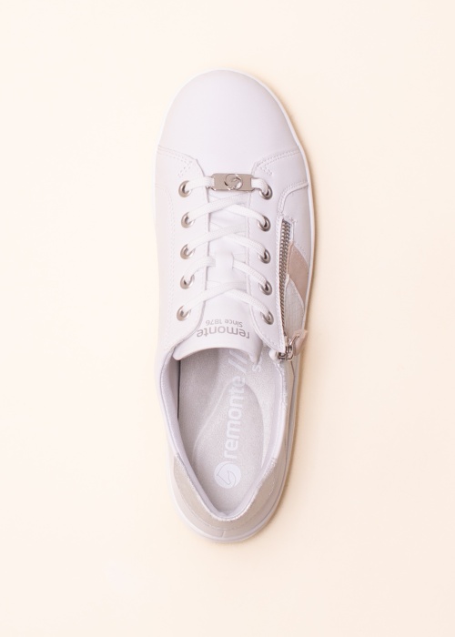 Remonte laisvalaikio bateliai