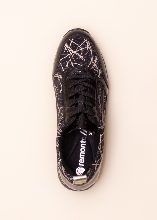 Remonte laisvalaikio bateliai