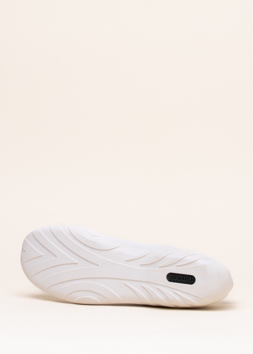 Remonte laisvalaikio bateliai