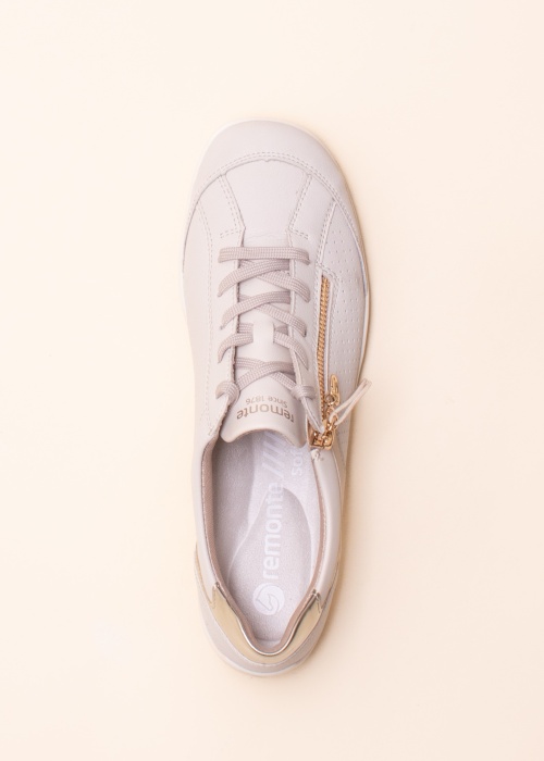 Remonte laisvalaikio bateliai