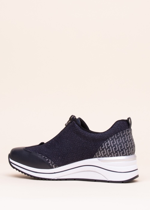 Remonte laisvalaikio bateliai