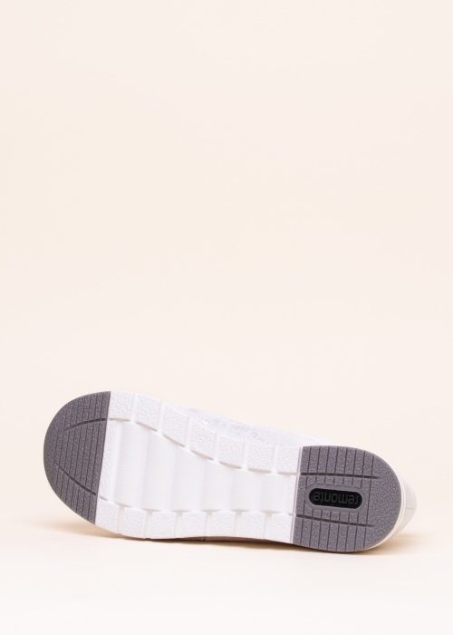 Remonte laisvalaikio bateliai