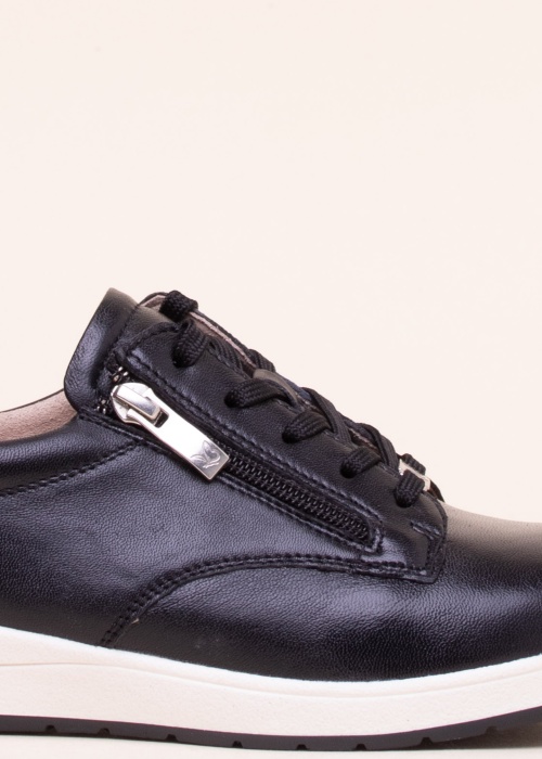 Caprice laisvalaikio bateliai