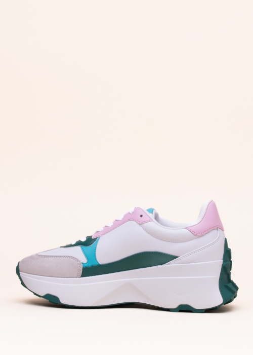 Guess laisvalaikio bateliai Calebb7