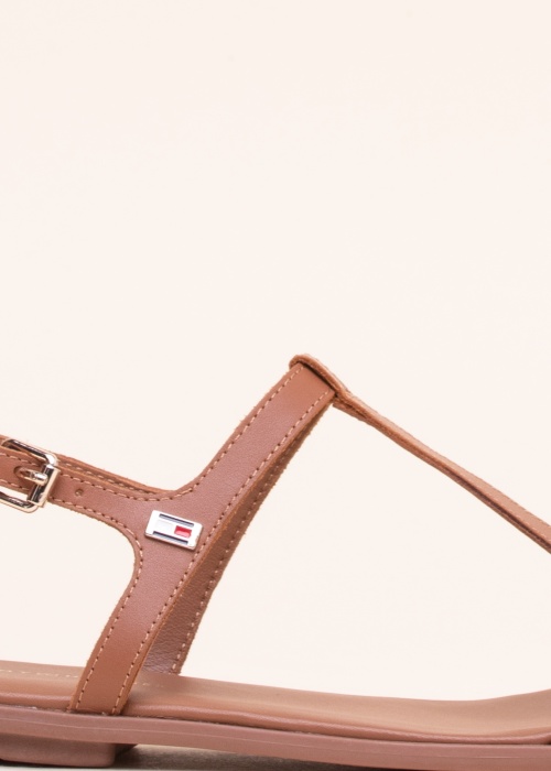 Tommy Hilfiger bateliai