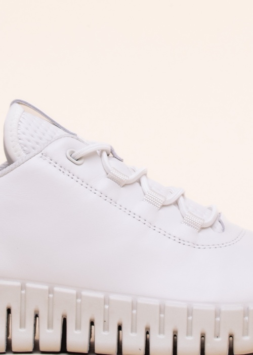 Ecco laisvalaikio bateliai Gruuv