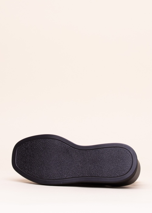 Loretta Vitale bateliai