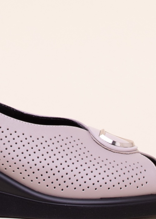 Loretta Vitale bateliai