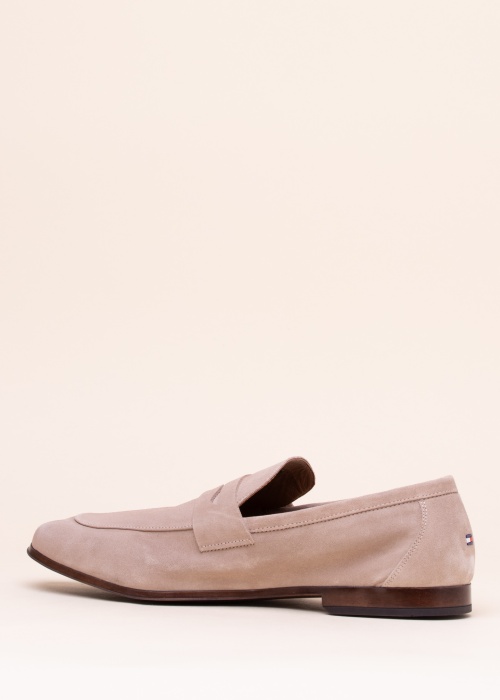 Tommy Hilfiger bateliai