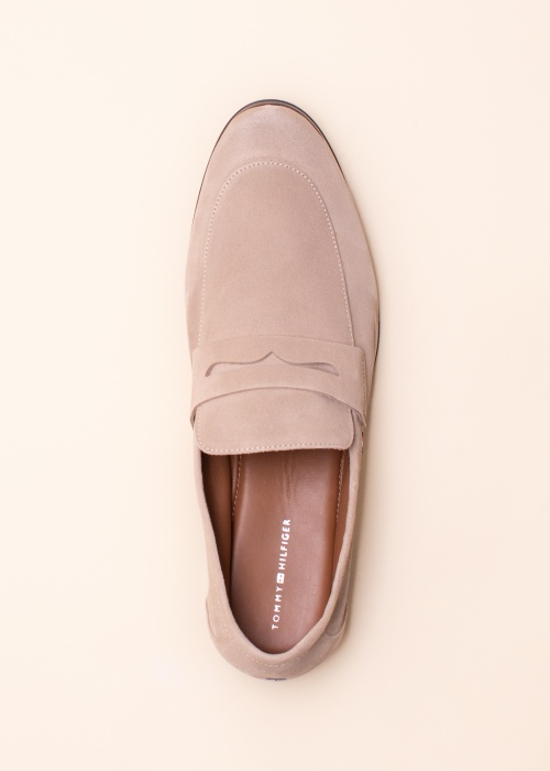 Tommy Hilfiger bateliai