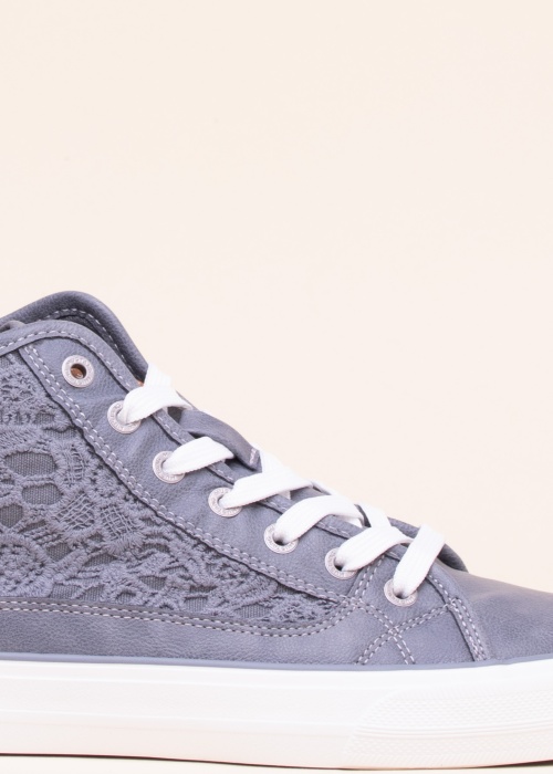 Mustang laisvalaikio batai