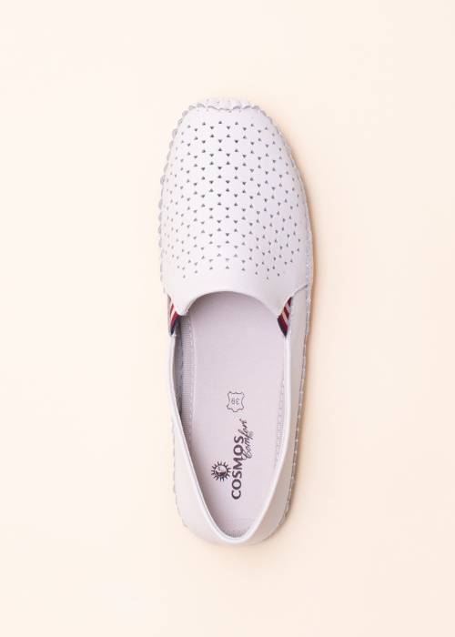 Cosmos laisvalaikio bateliai