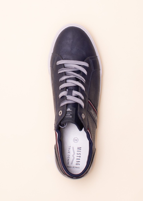 Mustang laisvalaikio batai