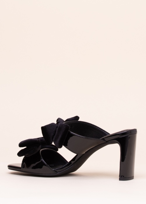 Bianco bateliai Biacherry