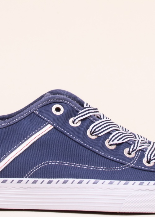 Mustang laisvalaikio batai