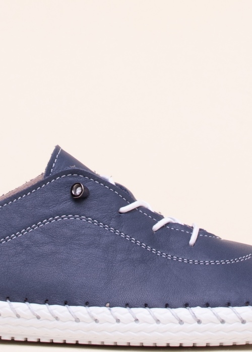 Cosmos laisvalaikio bateliai