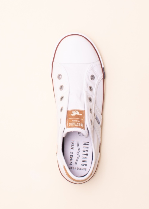 Mustang laisvalaikio batai