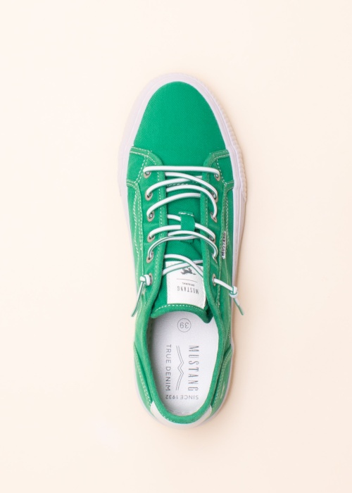 Mustang laisvalaikio batai