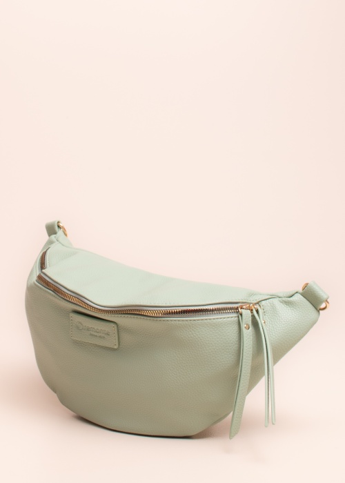 Remonte rankinė ant juosmens