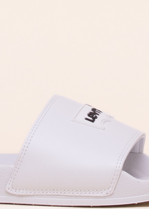 Levi's paplūdimio šlepetės June Batwing Patch