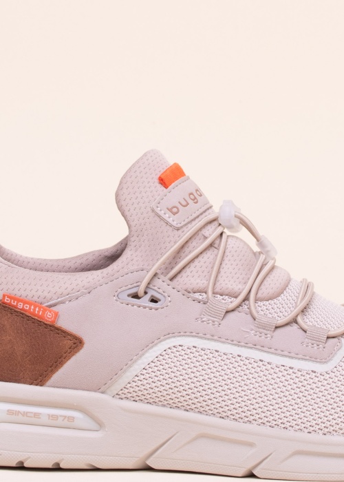 Bugatti laisvalaikio bateliai Nubola