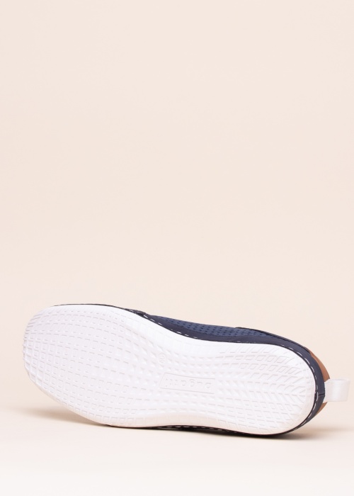 Bugatti laisvalaikio bateliai Bimini