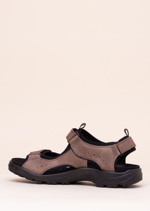 Ecco sandalai
