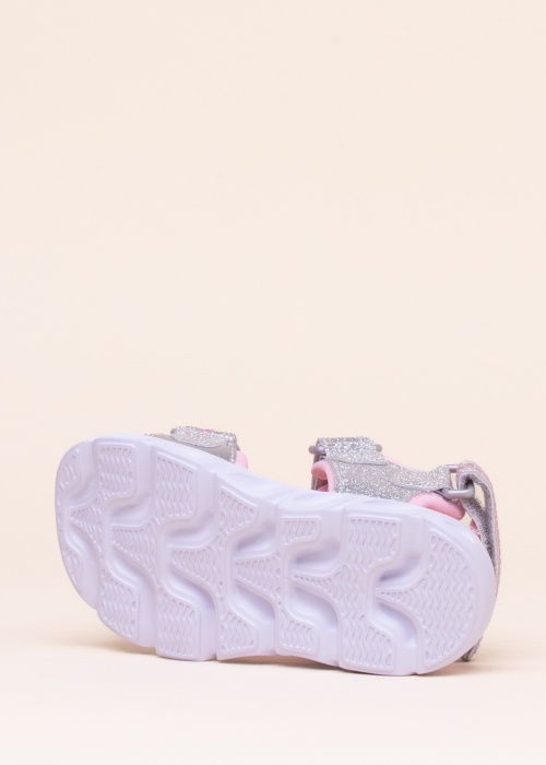 Leaf šviečiančios basutės Melbu