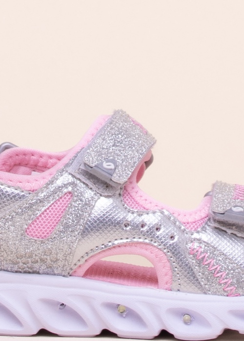 Leaf šviečiančios basutės Melbu