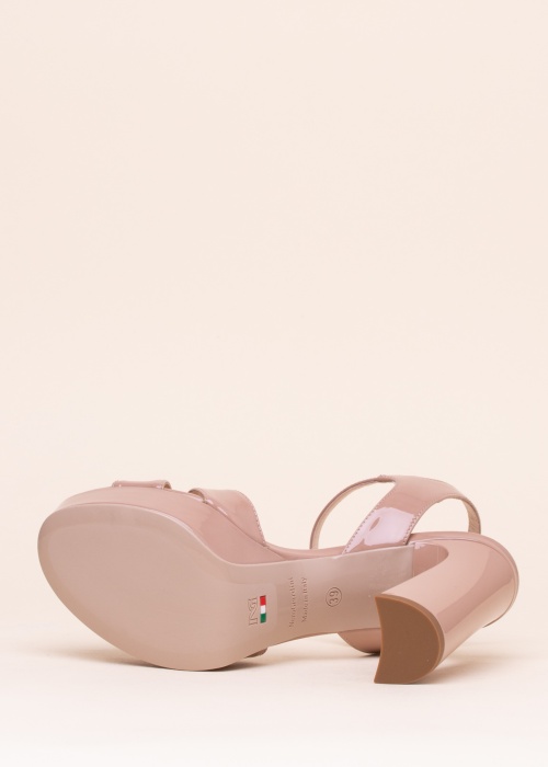 NeroGiardini basutės Latene