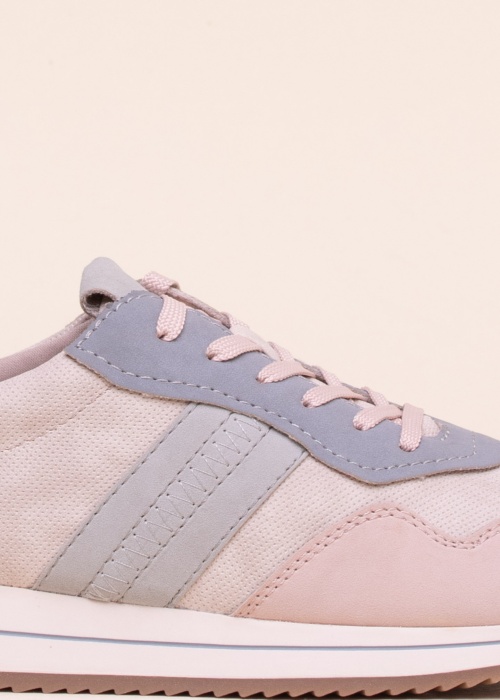 Jana laisvalaikio bateliai