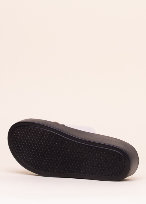 Loretta Vitale bateliai