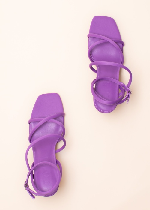 Only bateliai Amina-1