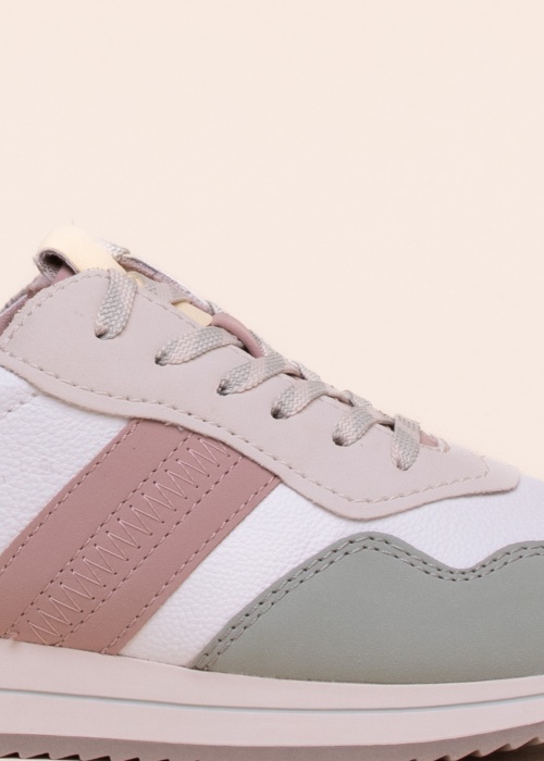 Jana laisvalaikio bateliai