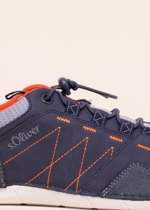 s.Oliver laisvalaikio bateliai