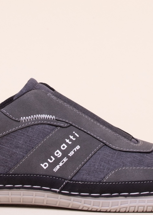 Bugatti laisvalaikio bateliai Bimini