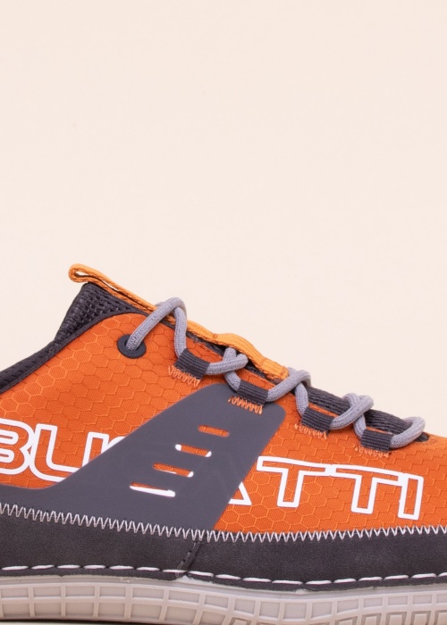 Bugatti laisvalaikio bateliai Bimini