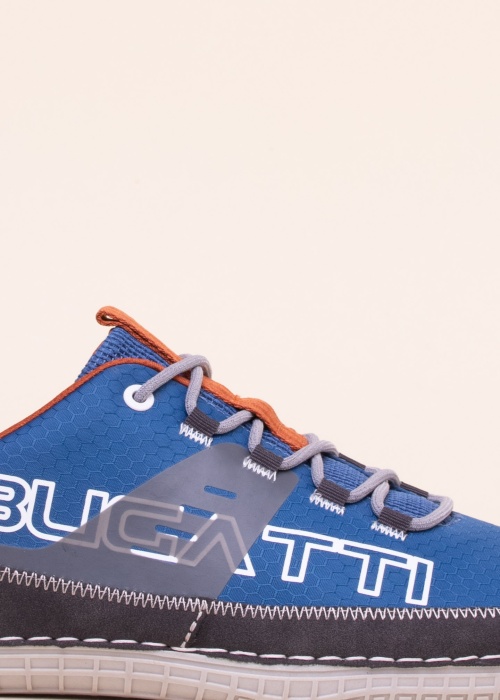 Bugatti laisvalaikio bateliai Bimini