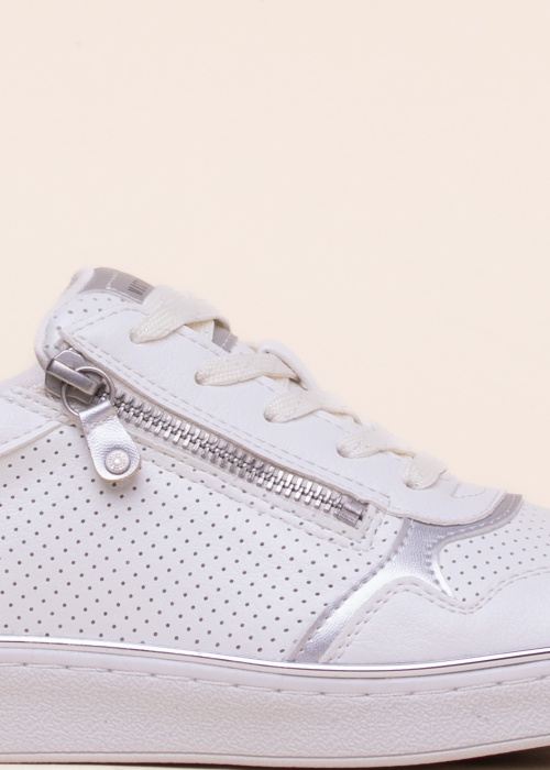 Mustang laisvalaikio batai