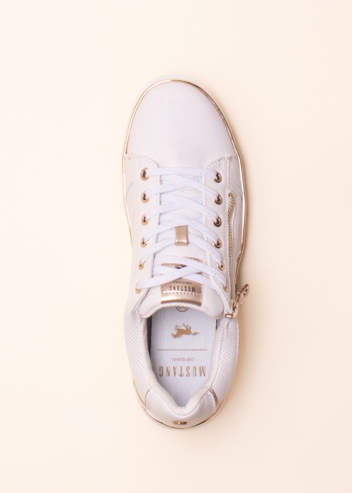 Mustang laisvalaikio batai