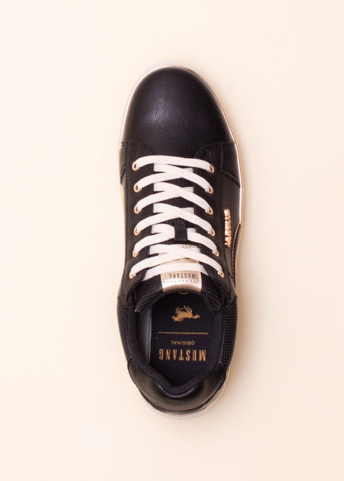 Mustang laisvalaikio batai